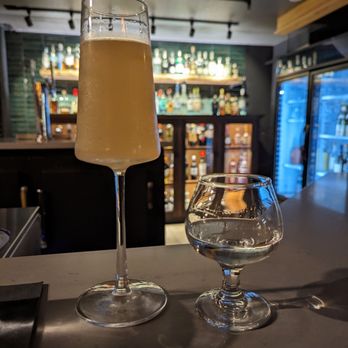 16Eleven - Bubbles and Besitos - Steakhouses Near Me - Everett, Washington