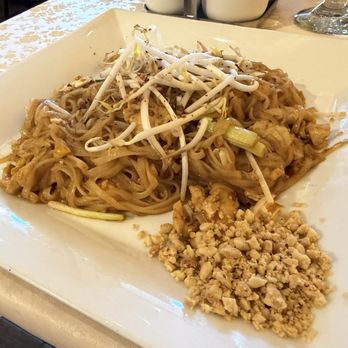 ThaiThai Sushi Restaurant - Chicken Pad Thai - Sushi Bars Near Me - Kansas City, Missouri ThaiThai Sushi Restaurant - Chicken Pad Thai - Sushi Bars Near Me - Kansas City, Missouri