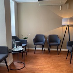 Zahnarztpraxis Reinke & Kollegen - Wartezimmer