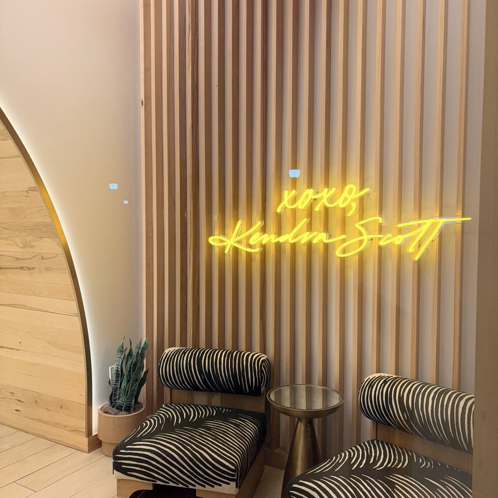 Kendra Scott - Jewelry Near Me - Pembroke Pines, Florida Kendra Scott - Jewelry Near Me - Pembroke Pines, Florida