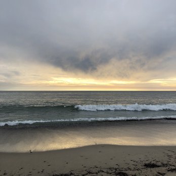 The Sunset Restaurant - View - New American Near Me - Malibu, California The Sunset Restaurant - View - New American Near Me - Malibu, California