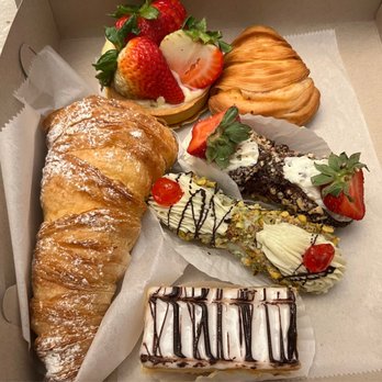 Fortunato Brothers - Desserts Near Me - Brooklyn, New York Fortunato Brothers - Desserts Near Me - Brooklyn, New York