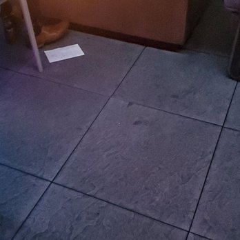 Wxyz Bar - This is how close our chairs were from the other party. Not following the COVID protocol - Bars Near Me - Buffalo, New York