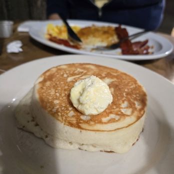 Log Cabin Diner - Pancake Breakfast - American Near Me - Klamath, California Log Cabin Diner - Pancake Breakfast - American Near Me - Klamath, California