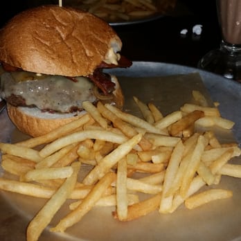 Haywire Burger Bar - Haywire burger - Burgers Near Me - Westbrook, Connecticut Haywire Burger Bar - Haywire burger - Burgers Near Me - Westbrook, Connecticut