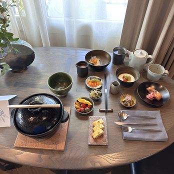 SingleThread Restaurant & Inn - Japanese style breakfast served in room - New American Near Me - Healdsburg, California SingleThread Restaurant & Inn - Japanese style breakfast served in room - New American Near Me - Healdsburg, California