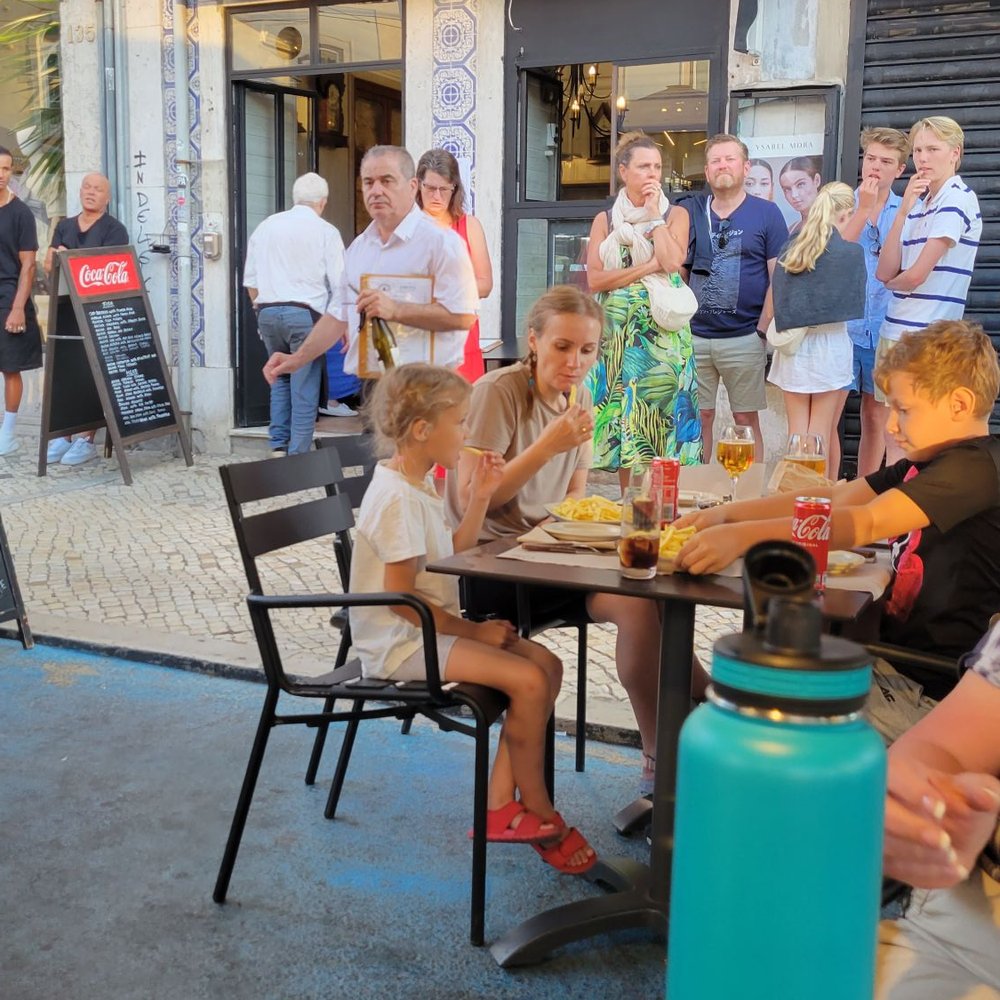 Restaurante Tascardoso - Front of restaurant from outdoor dining area. - Modern European Near Me - Lisbon, 11 Restaurante Tascardoso - Front of restaurant from outdoor dining area. - Modern European Near Me - Lisbon, 11