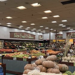 Manolo’s Farmers Market