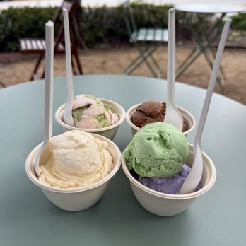 Perlas Ice Cream - Ice Cream & Frozen Yogurt Near Me - Glendale, California