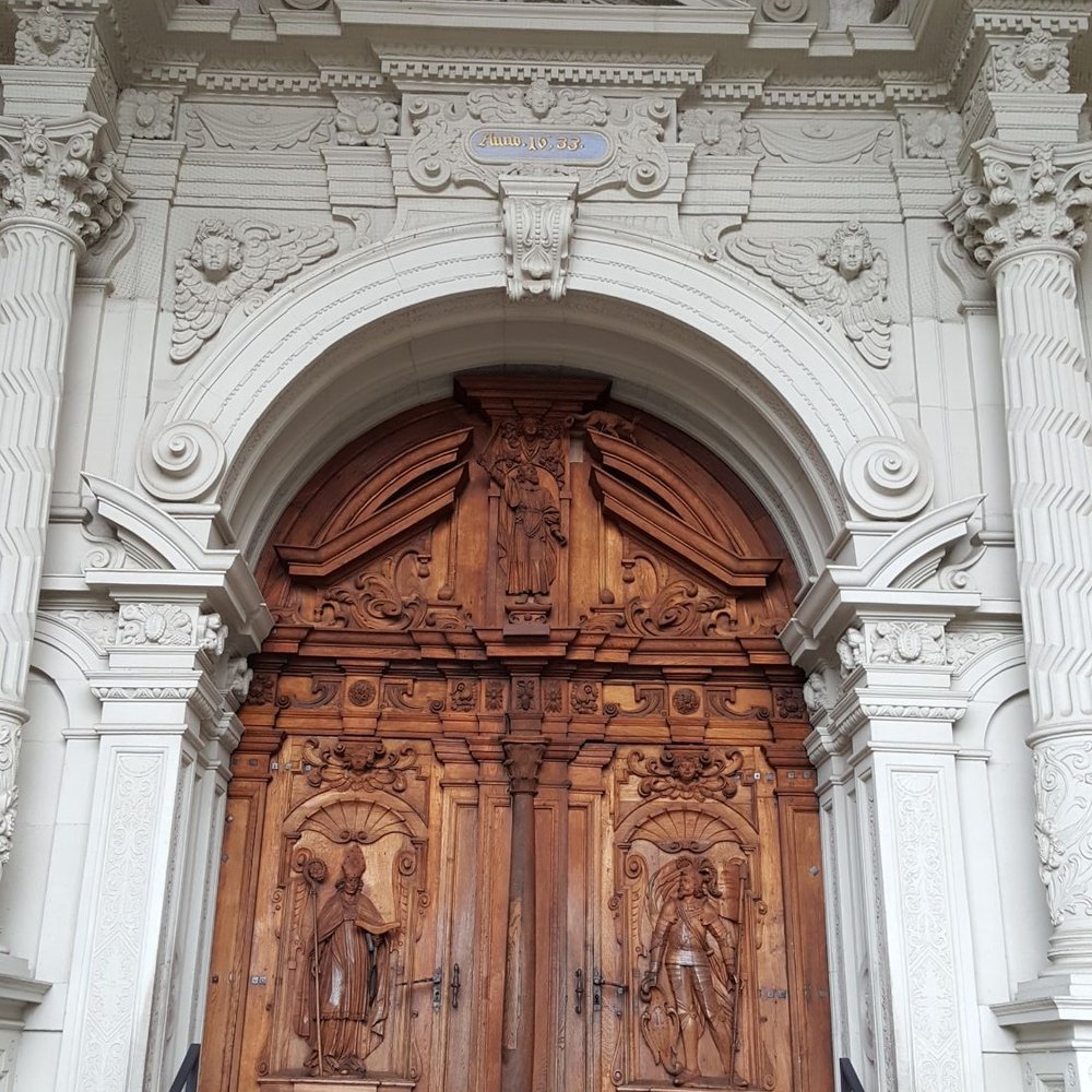 Hofkirche St. Leodegar - Hofkirche St. Leodegar in Lucerne, Switzerland. The main door opens by itself as you walk up to it. - Churches Near Me - Luzern, LU