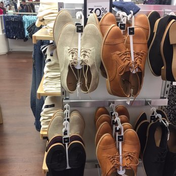 Gap Factory - Women's Clothing Near Me - Inglewood, California