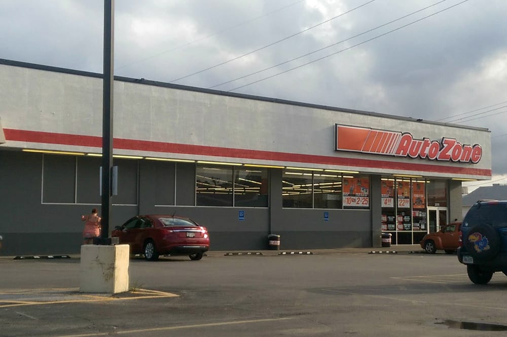 AUTOZONE Updated August 2024 2811 W Broadway, Council Bluffs, Iowa