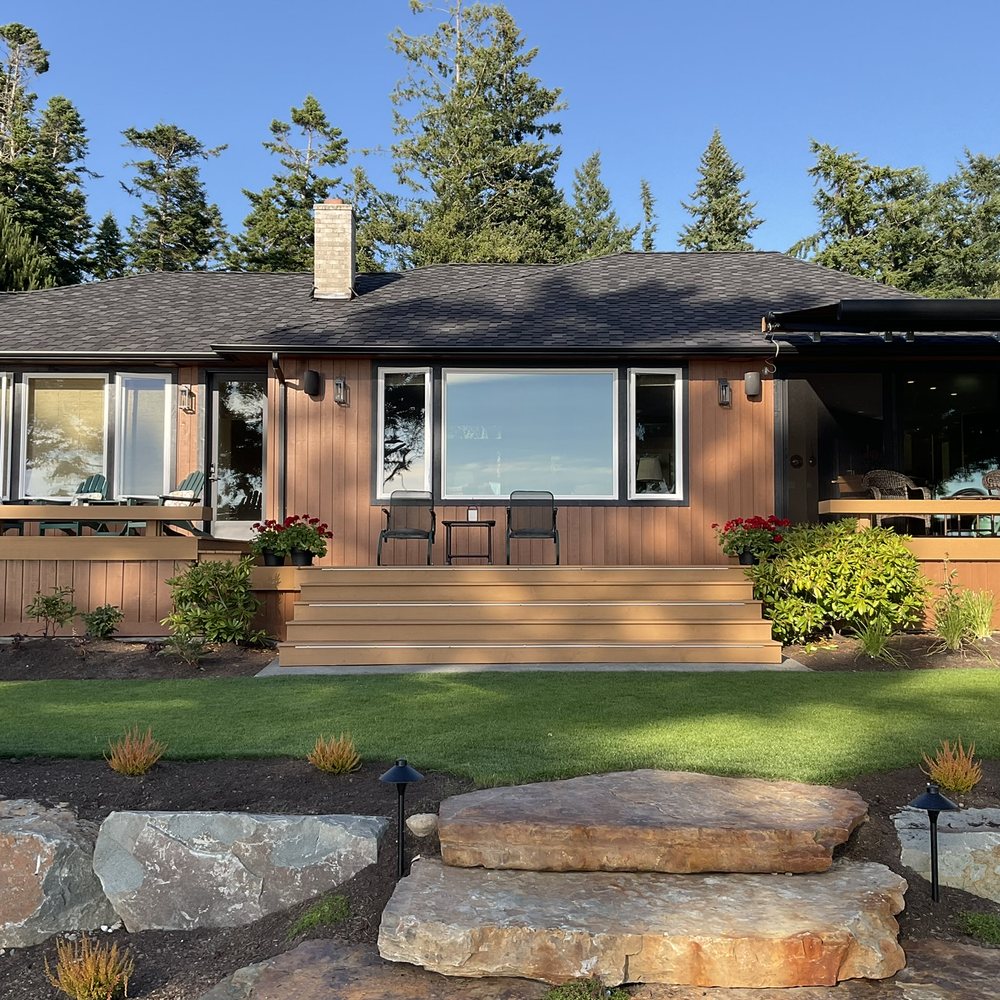 Ediscapes Landscaping - the front of a house - Landscaping Near Me