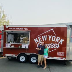 New York Squares - Picture of the Pizza truck from Heaven!