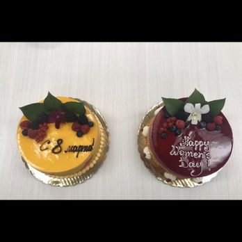 Lana's Dazzling Desserts - Cakes - Desserts Near Me - Wheeling, Illinois