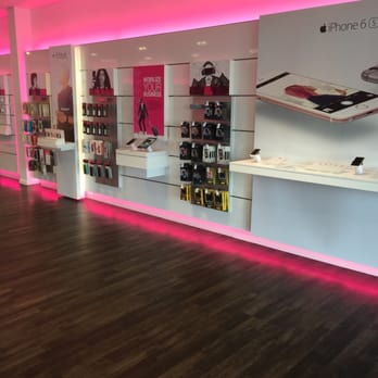 T-Mobile - Mobile Phones Near Me - Wethersfield, Connecticut
