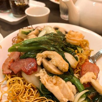 Taba Taba China Bistro - Hong Kong Crispy Noodles (~$17) - 3.75/5 stars - Chinese Near Me - Los Gatos, California Taba Taba China Bistro - Hong Kong Crispy Noodles (~$17) - 3.75/5 stars - Chinese Near Me - Los Gatos, California