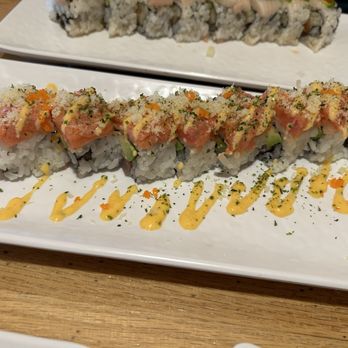Mizuki Sush - Crazy Tuna Roll - Desserts Near Me - Little Rock, Arkansas
