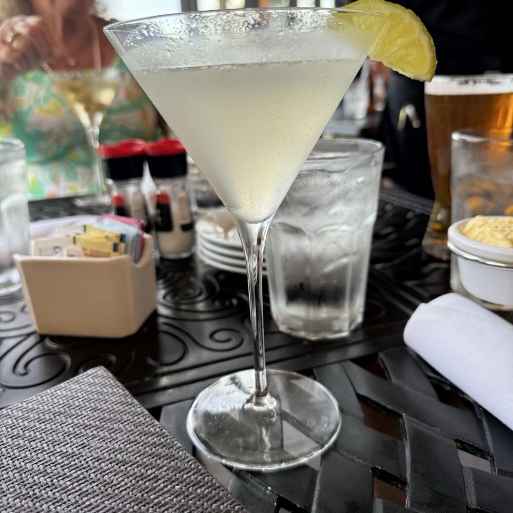 Sea Captain's House - Elderflower gimlet - special request that was perfectly done! - Seafood Near Me - Myrtle Beach, South Carolina