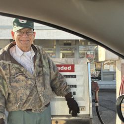 Sinclair Service Station
