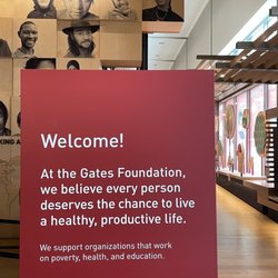 Gates Foundation Discovery Center - Inside