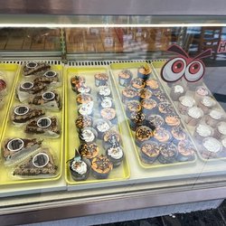Gotham City Bakery - Delicious baked goods
