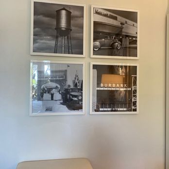 Hotel Amarano Burbank-Hollywood - Room art - Hotels Near Me - Burbank, California