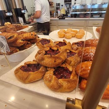 Le Petit Paris - French Near Me - Ponte Vedra Beach, Florida Le Petit Paris - French Near Me - Ponte Vedra Beach, Florida