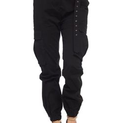 Biggest selection in jeans and pants.