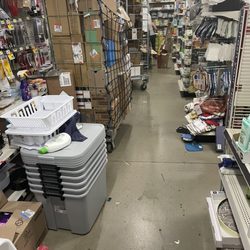Dollar General - Store is messy