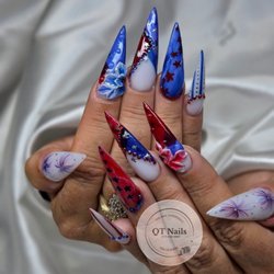 QT Nails