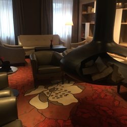 Holiday Inn Express The Hague - Parliament - Very Chic Lobby