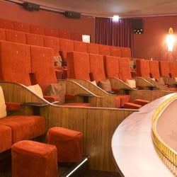 Gloria Palast