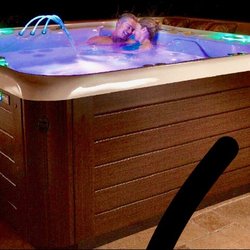 Tampa Bay Spas - www.hotspring.com