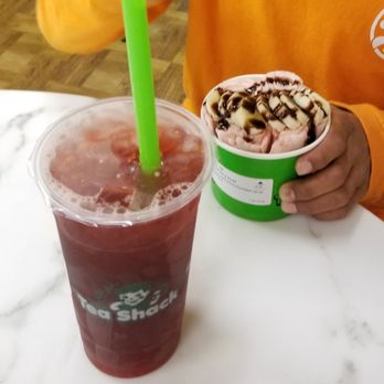 Tea Shack - DELICIOUSNESS!! Strawberry Tea! Strawberry Rolled Icecream, topped with bananas & chocolate syrup! - Bubble Tea Near Me - Modesto, California Tea Shack - DELICIOUSNESS!! Strawberry Tea! Strawberry Rolled Icecream, topped with bananas & chocolate syrup! - Bubble Tea Near Me - Modesto, California