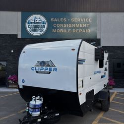 Canadian Camper - Coachmen Clipper @ Canadian Camper