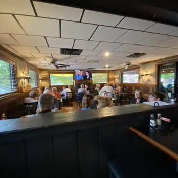 Sea Shell Bar - Dining room - Bars Near Me - Coraopolis, Pennsylvania