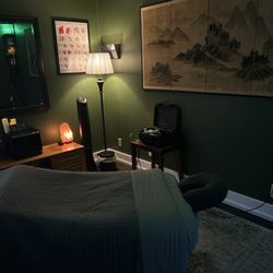 Therapeutic Solutions of Amelia - Cozy massage room