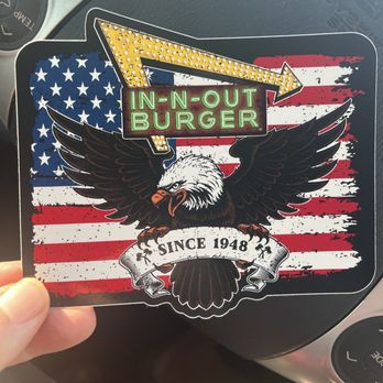 In-N-Out Burger - Fast Food Near Me - Hemet, California