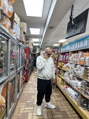 Sal, Kris & Charlie's Deli by null