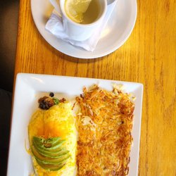 Hometown Family Restaurant - Veggie omelet with avocado