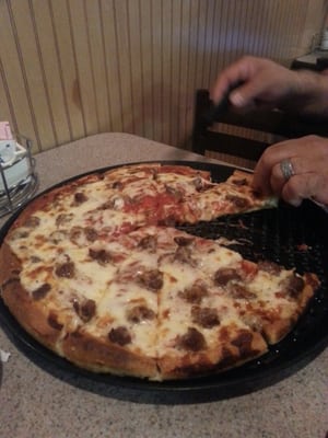 4 G's Restaurant & Pizza by null