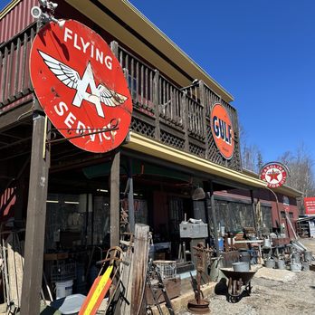 VINTAGE JUNKY - Updated February 2026 - 17 Photos - 680 Glen Ave