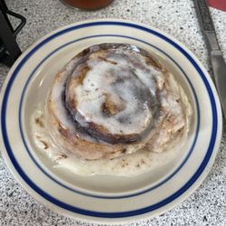 Red Hill Royal Cafe - Cinnamon roll