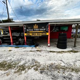 Exterior outside entrance of Royal Tire Shop - Royal Tire Shop we are here to serve you - Winter Haven, Florida Exterior outside entrance of Royal Tire Shop - Royal Tire Shop we are here to serve you - Winter Haven, Florida