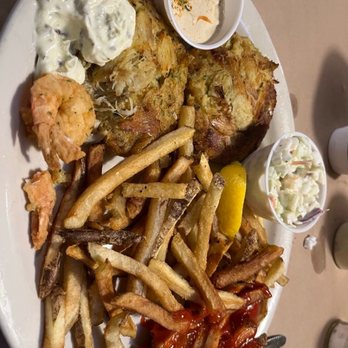 Pinchers - PINCHERS CRAB CAKES - Seafood Near Me - Marco Island, Florida