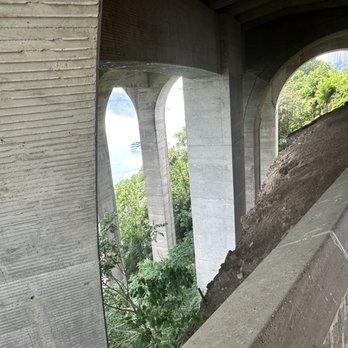 Rainbow Bridge - Landmarks & Historical Buildings Near Me - Niagara Falls, New York