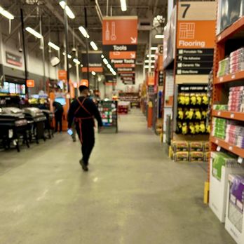 The Home Depot - I saw numerous employees available. - Hardware Stores Near Me - Signal Hill, California