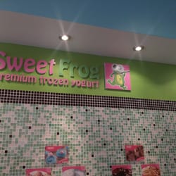 sweetFrog Premium Frozen Yogurt