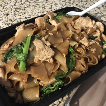 Nine & Nine Thai Kitchen - Pork 59. Pad See Ew - Thai Near Me - Pasadena, California Nine & Nine Thai Kitchen - Pork 59. Pad See Ew - Thai Near Me - Pasadena, California